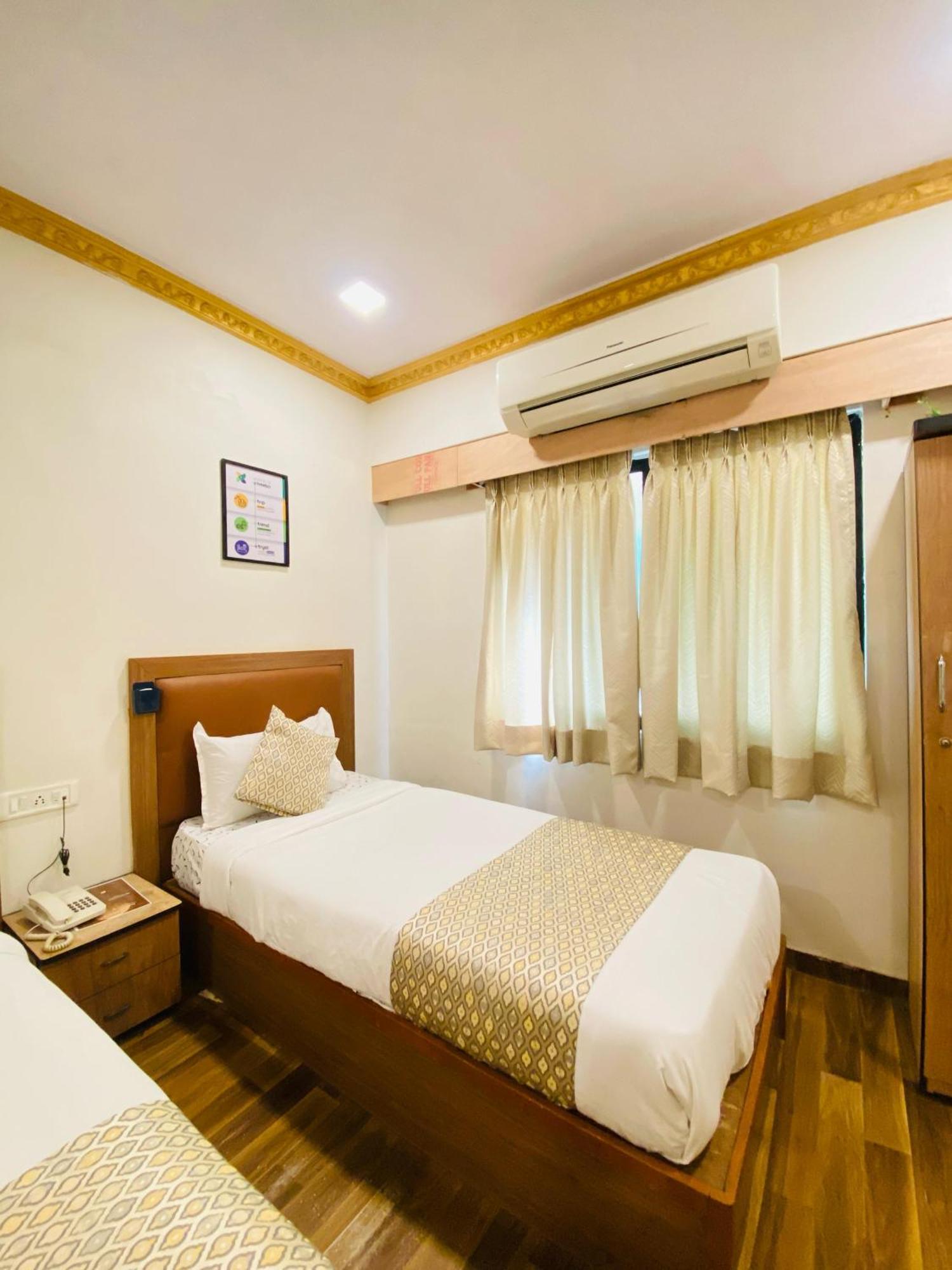 Hotel Abc Satellite Prahlad Nagar Ahmedabad Exterior photo