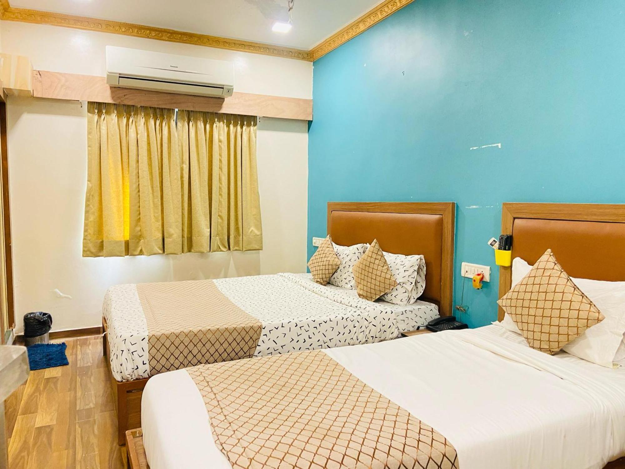 Hotel Abc Satellite Prahlad Nagar Ahmedabad Exterior photo