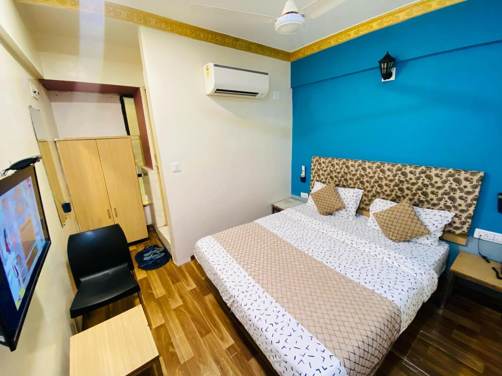 Hotel Abc Satellite Prahlad Nagar Ahmedabad Exterior photo